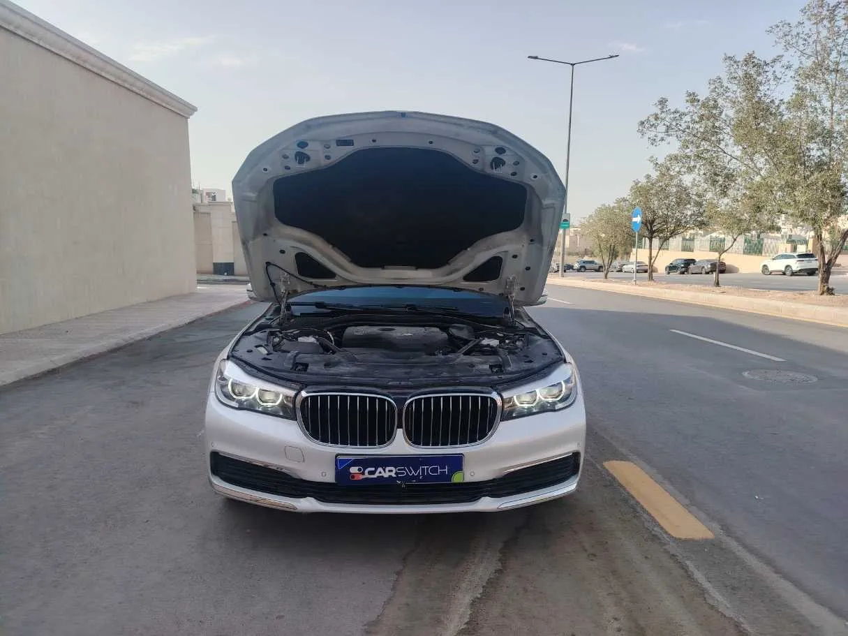 Car image 33