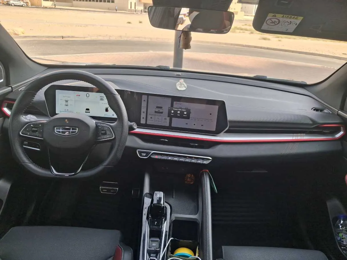 Car image 15