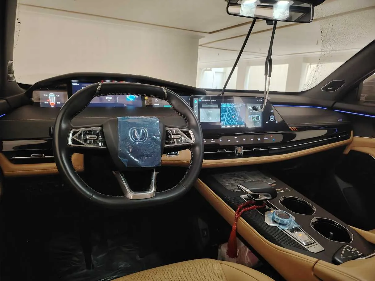 Car image 29