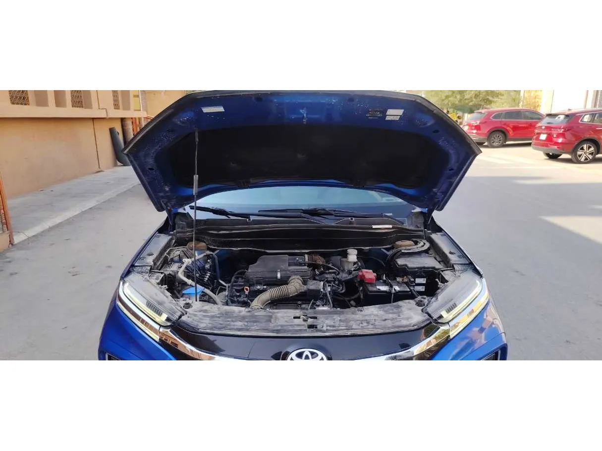 Car image 29