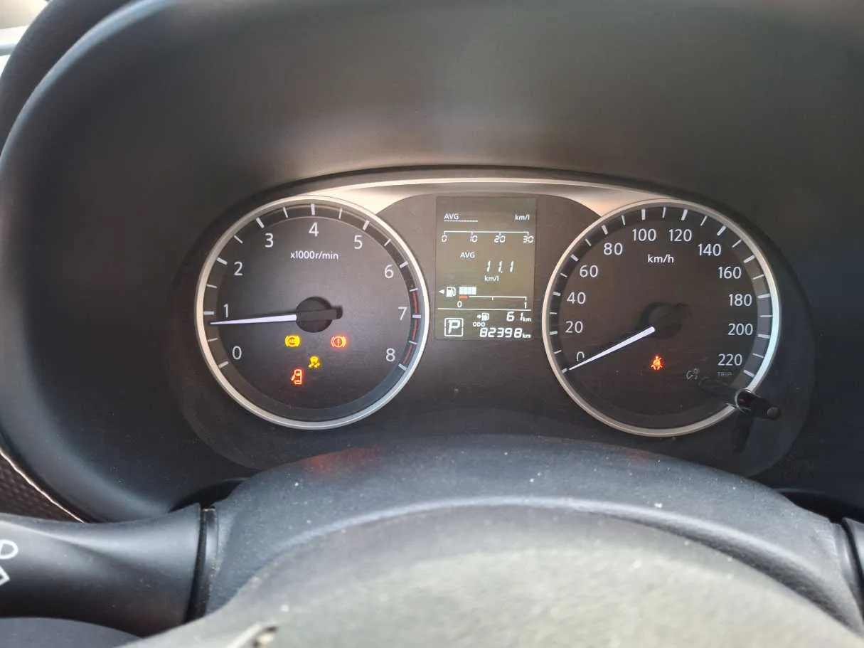 Car image 18