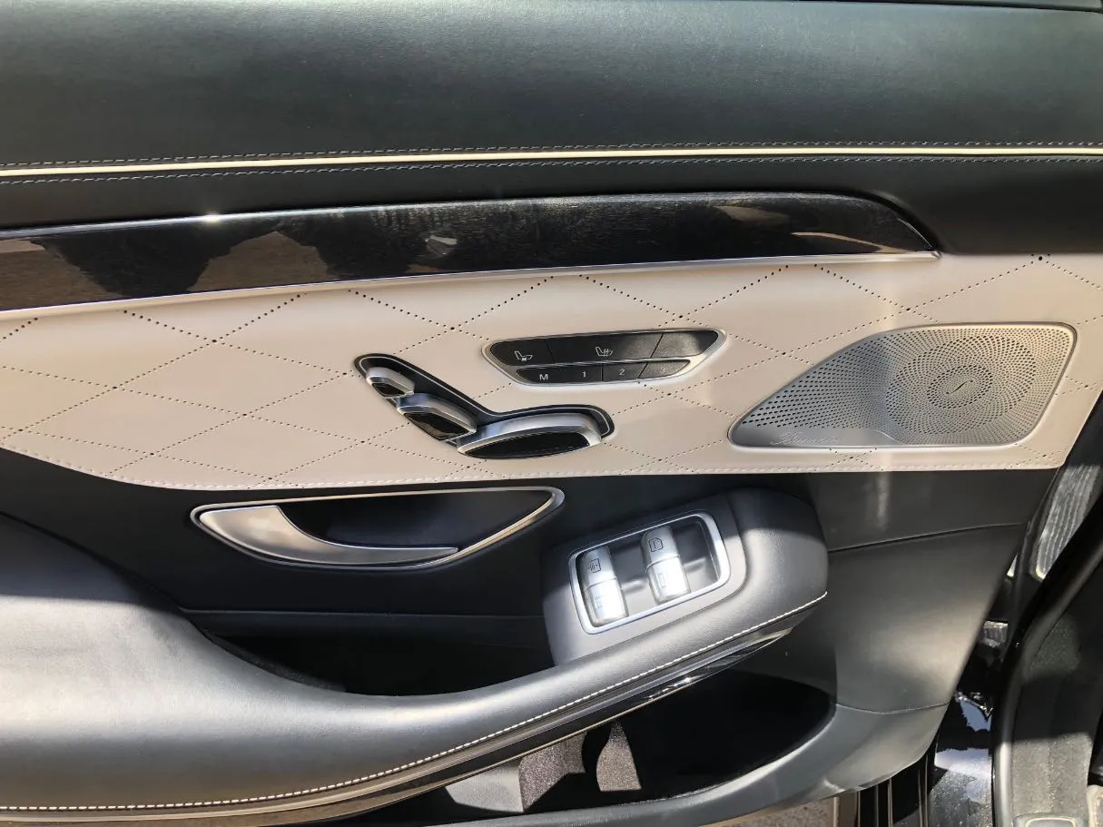 Car image 22