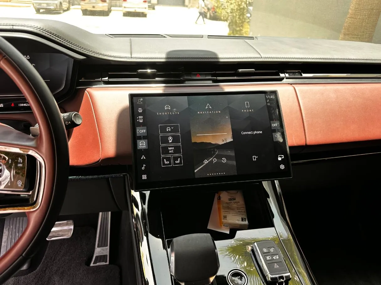 Car image 23