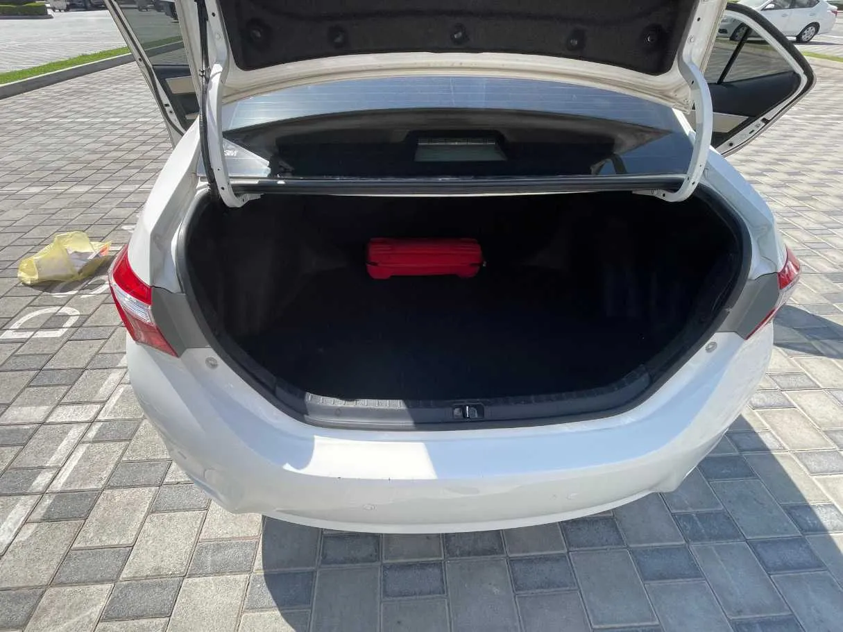 Car image 31