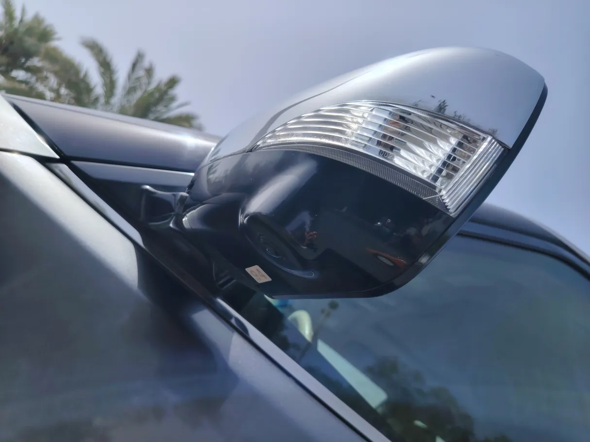 Car image 28