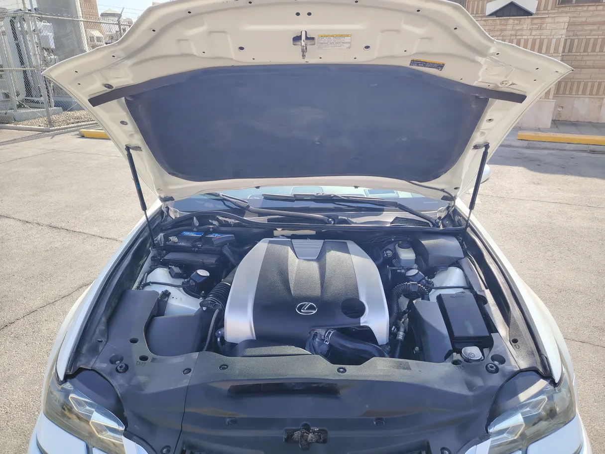 Car image 33