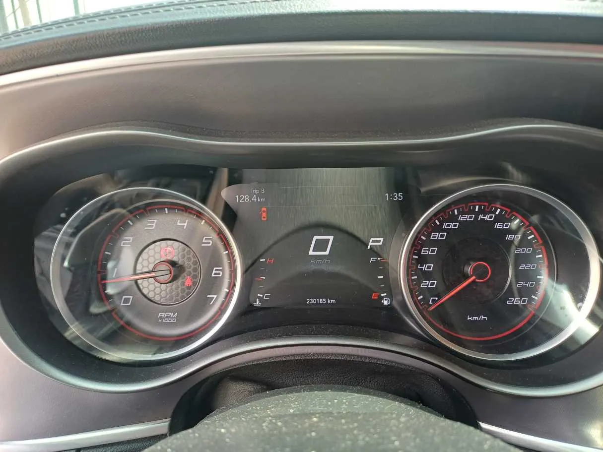 Car image 23