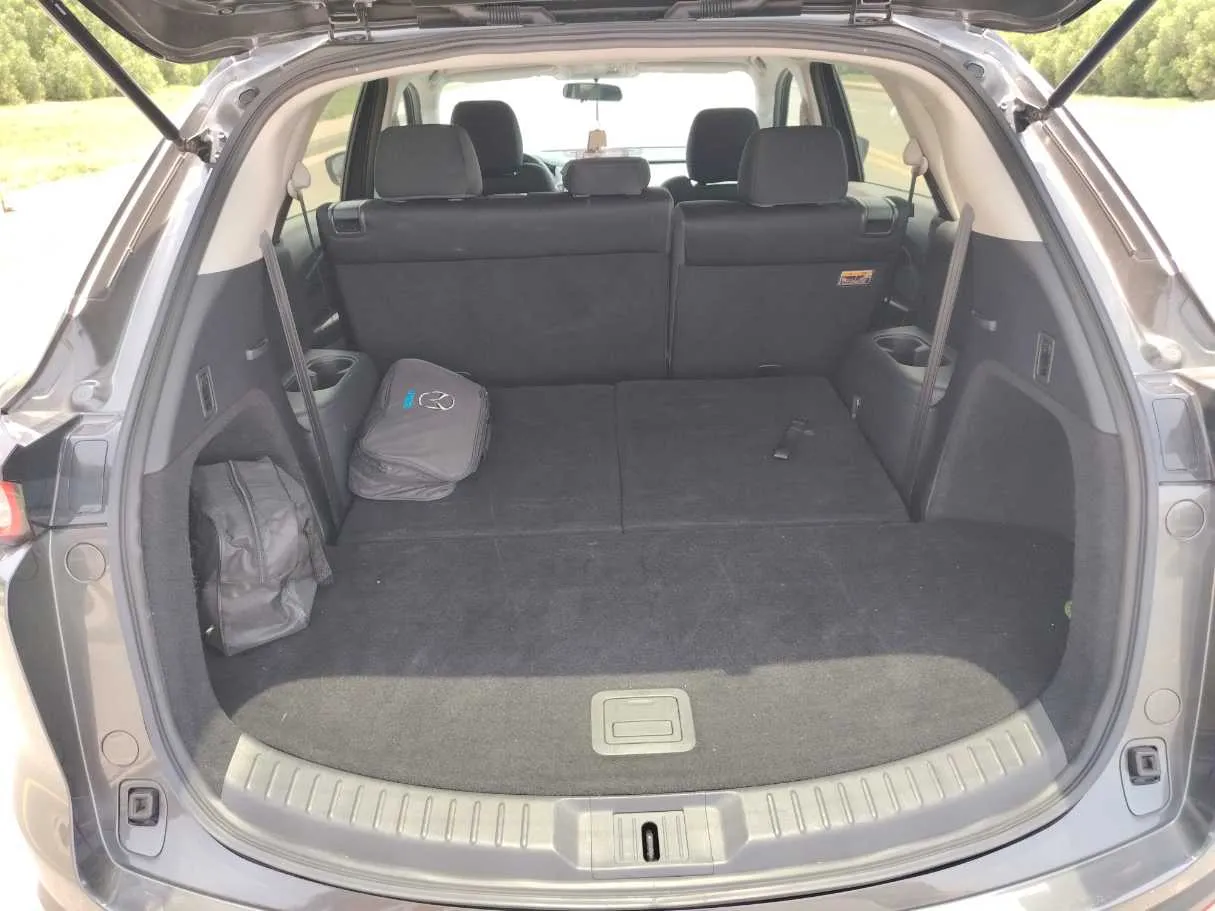 Car image 27