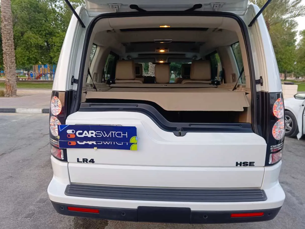 Car image 32