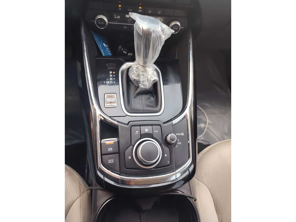 Car image 20