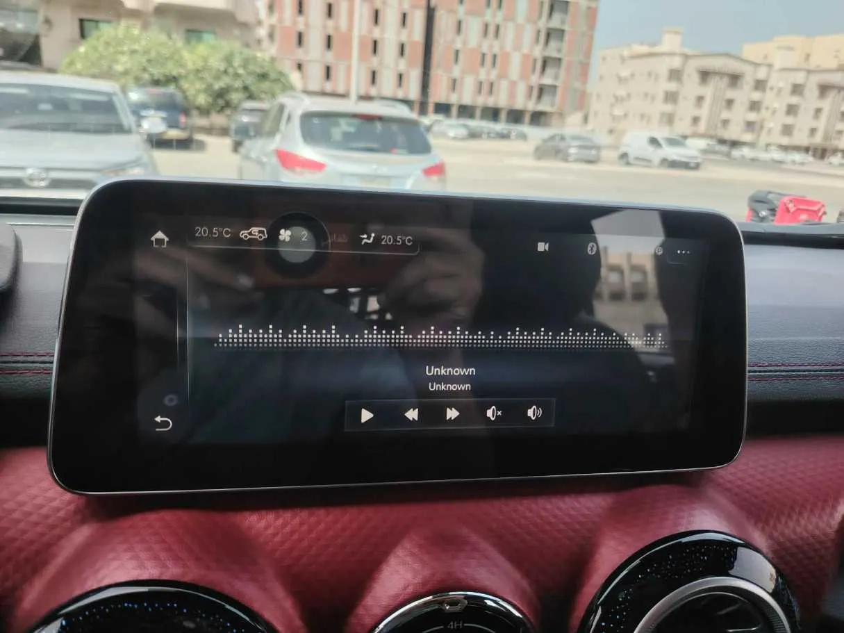 Car image 24