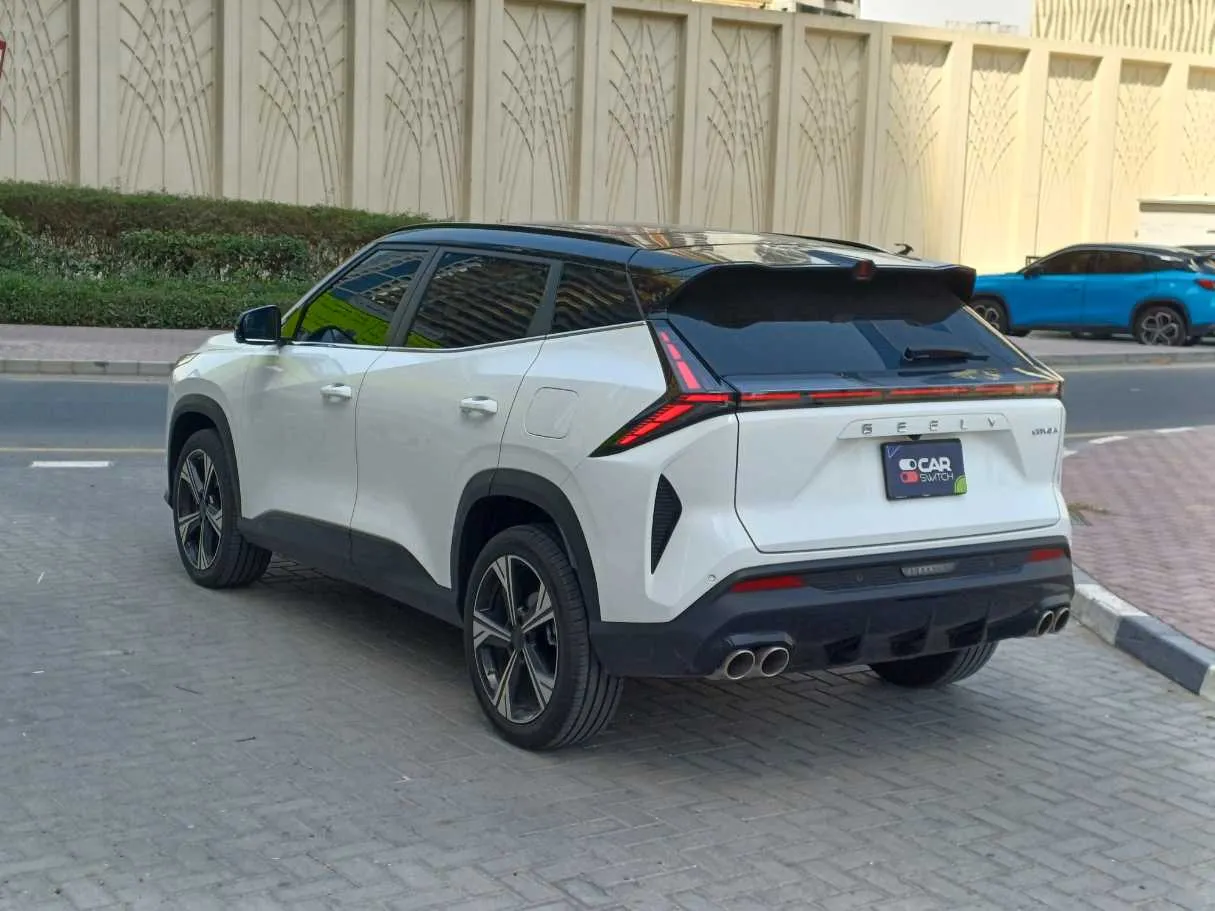 Car image 7
