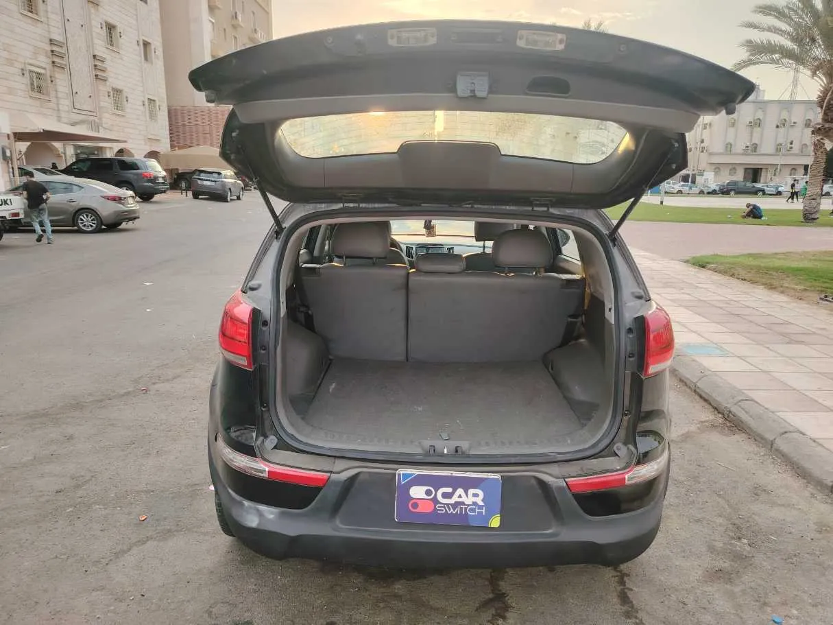 Car image 33
