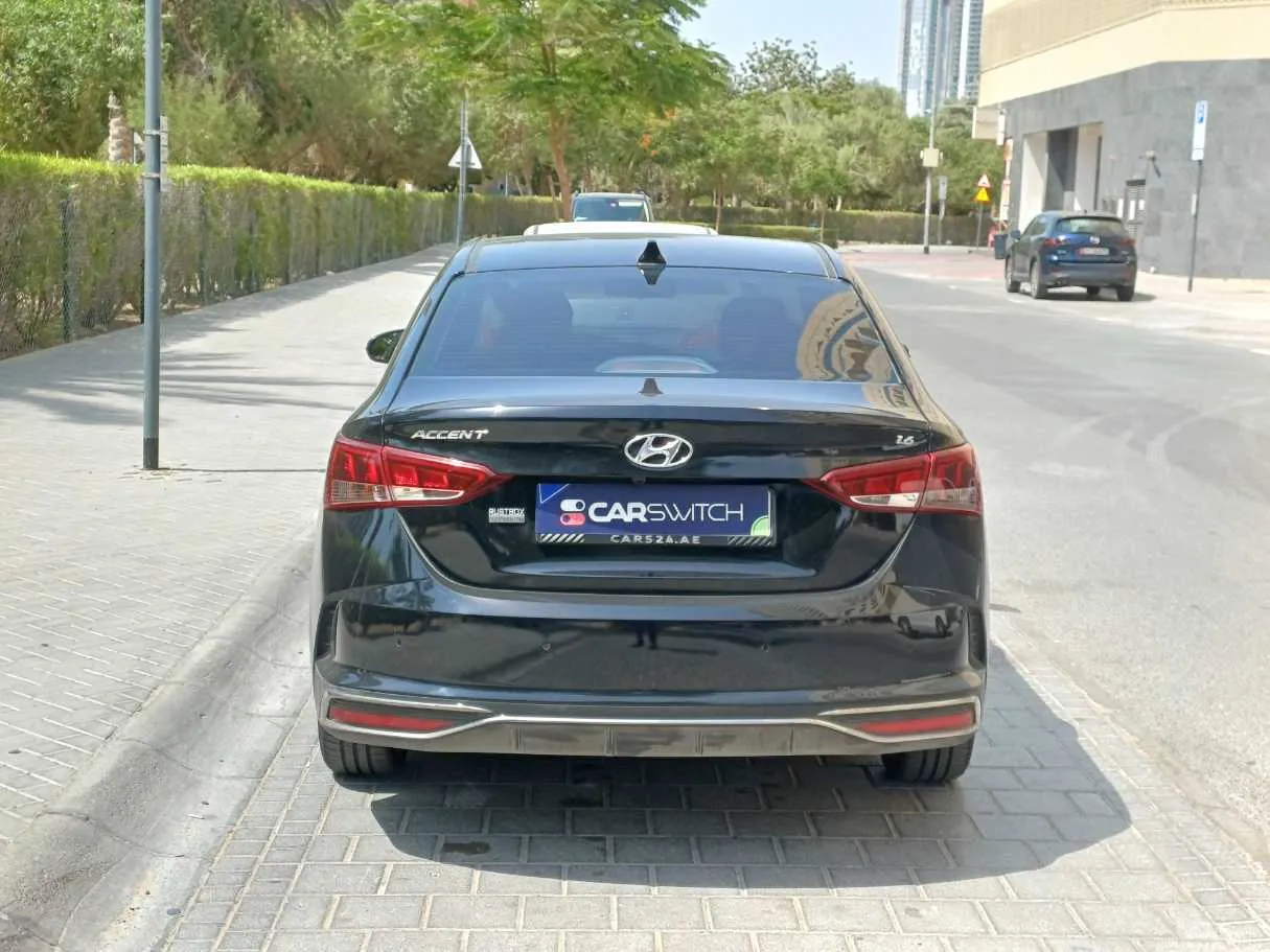 Car image 6