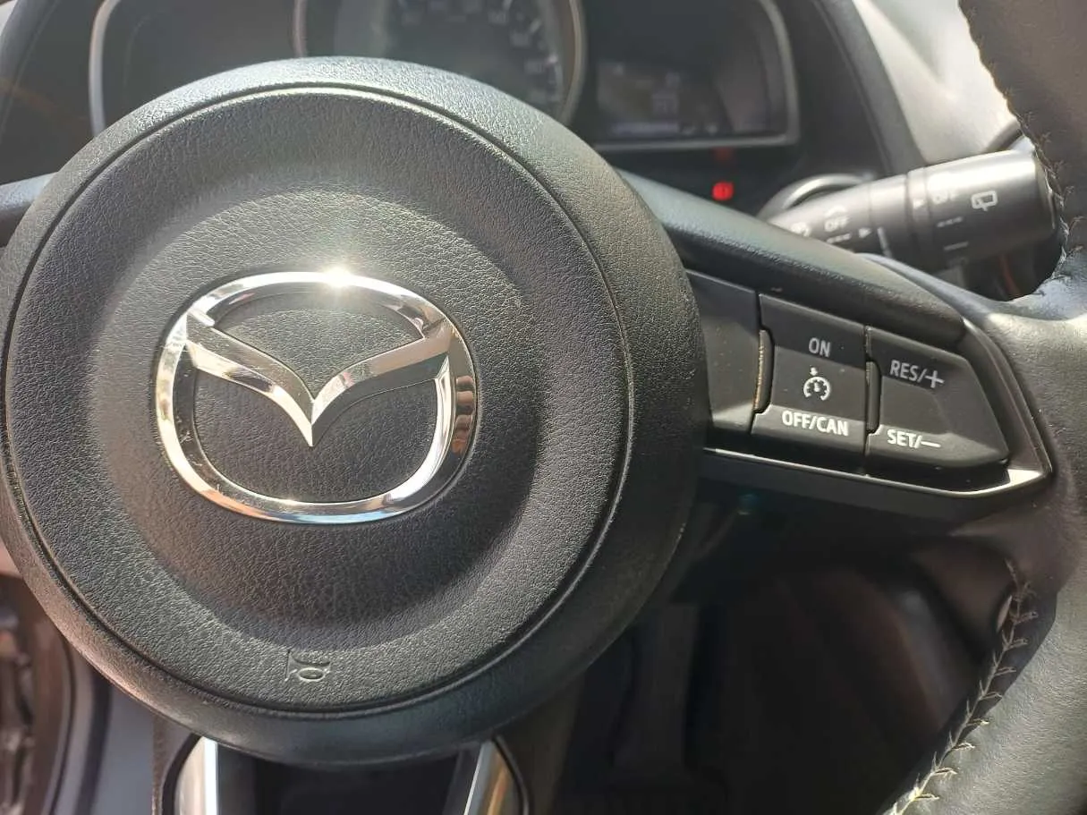 Car image 21