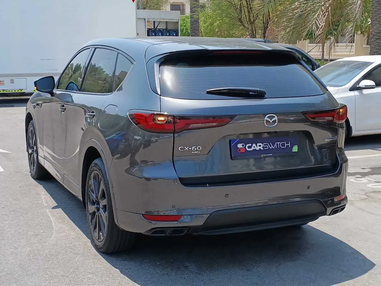 Car image 7