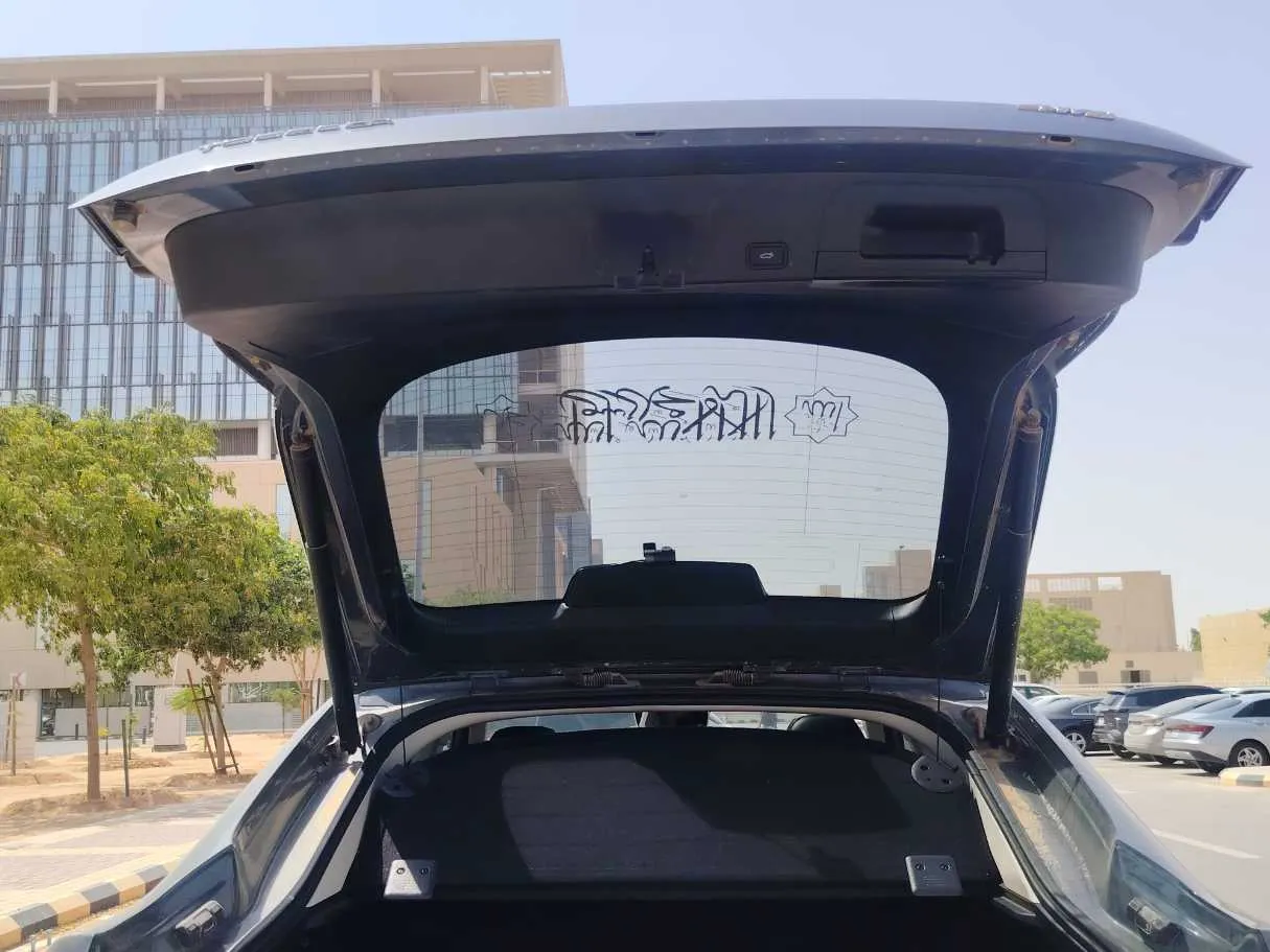 Car image 22