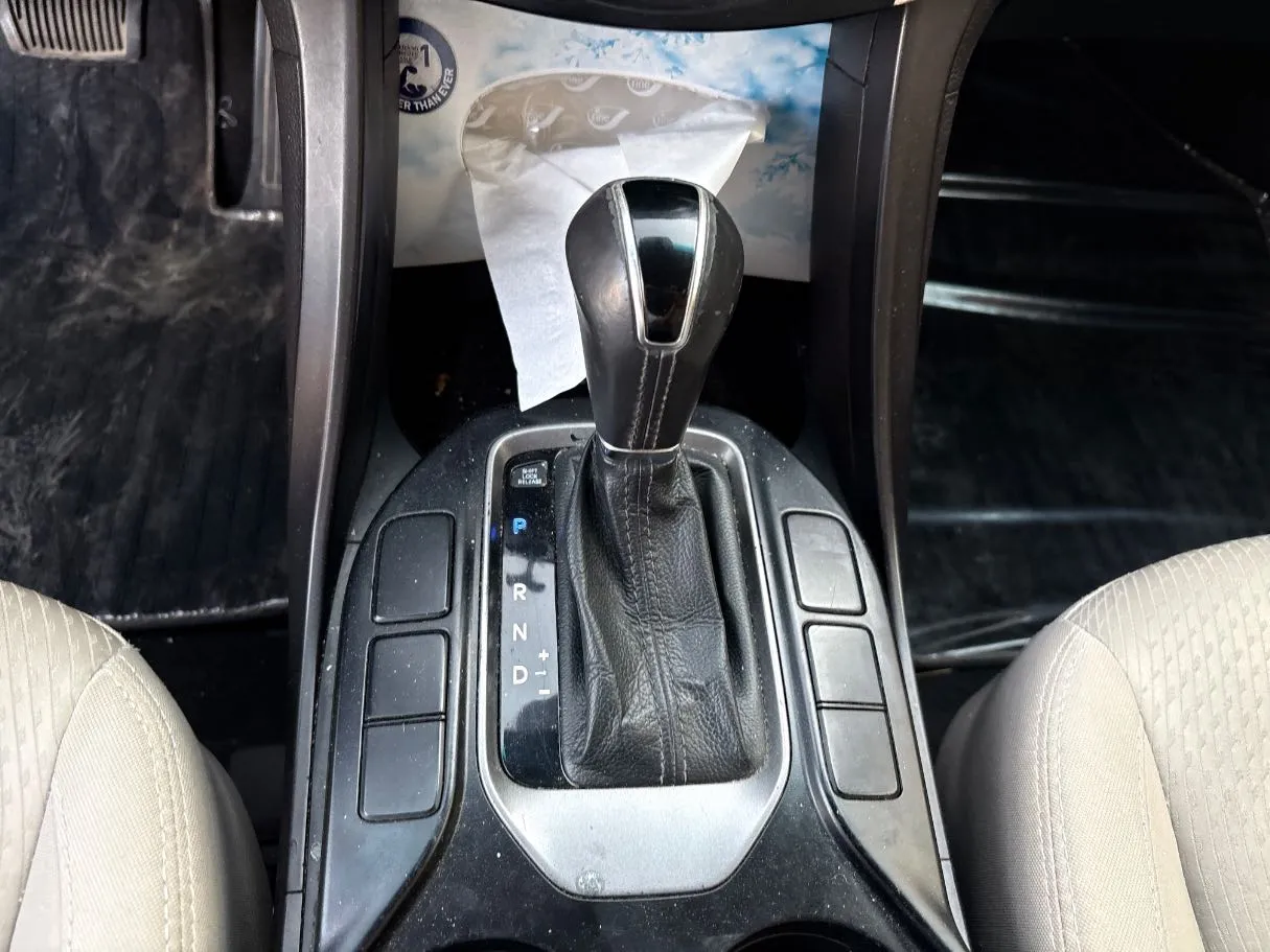 Car image 20