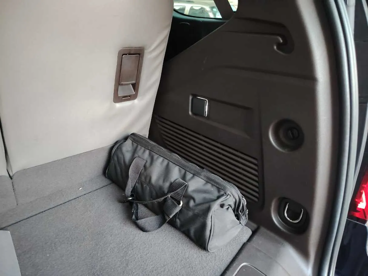 Car image 34