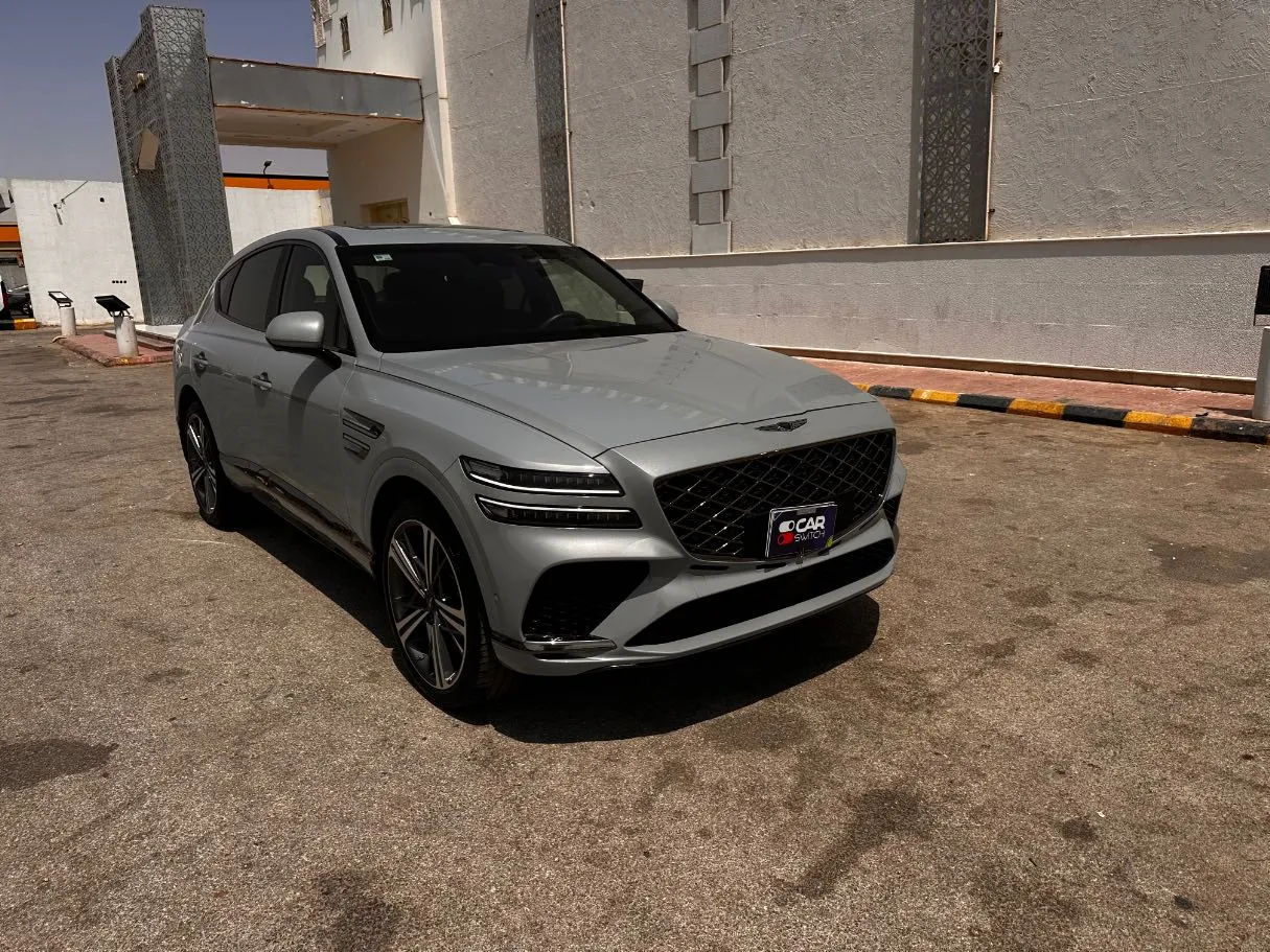 Car image 3