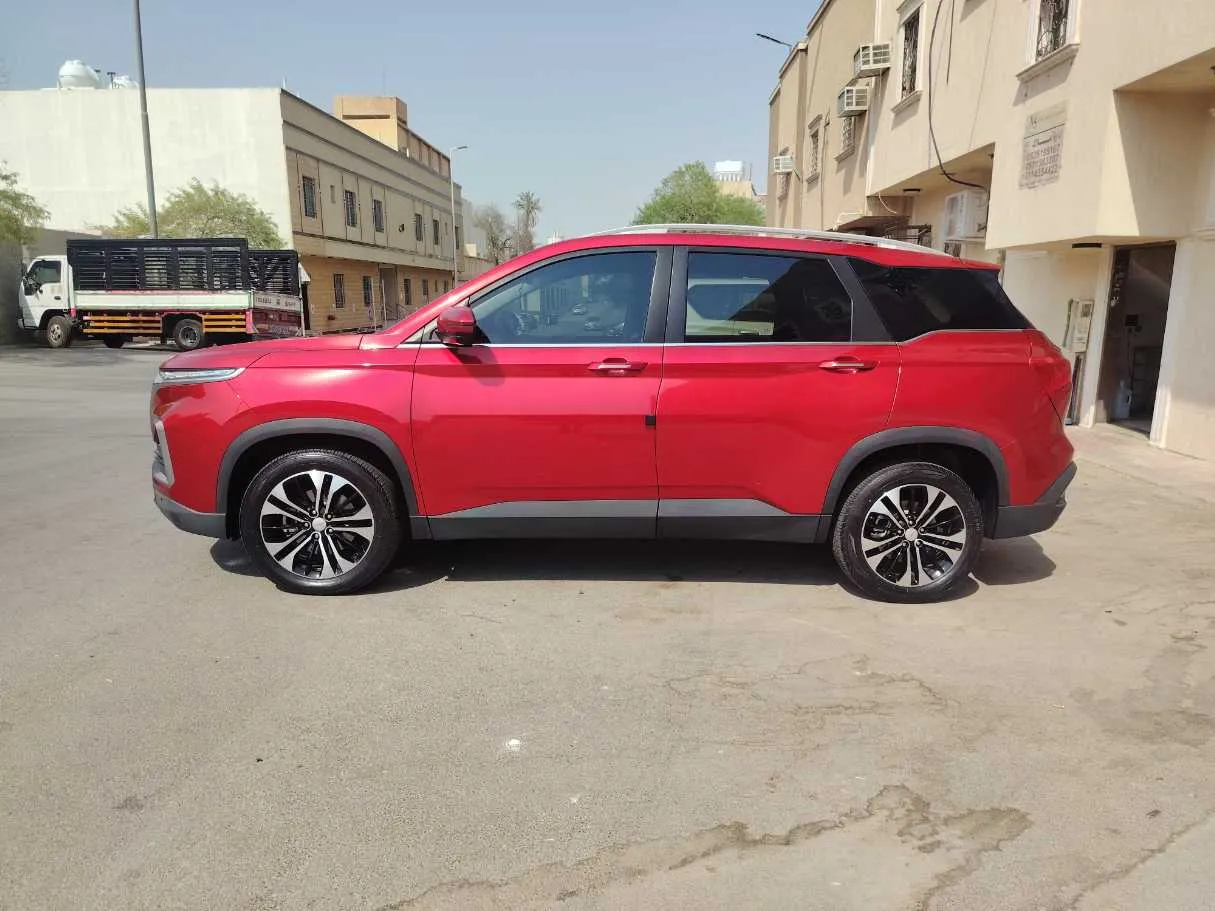 Car image 8