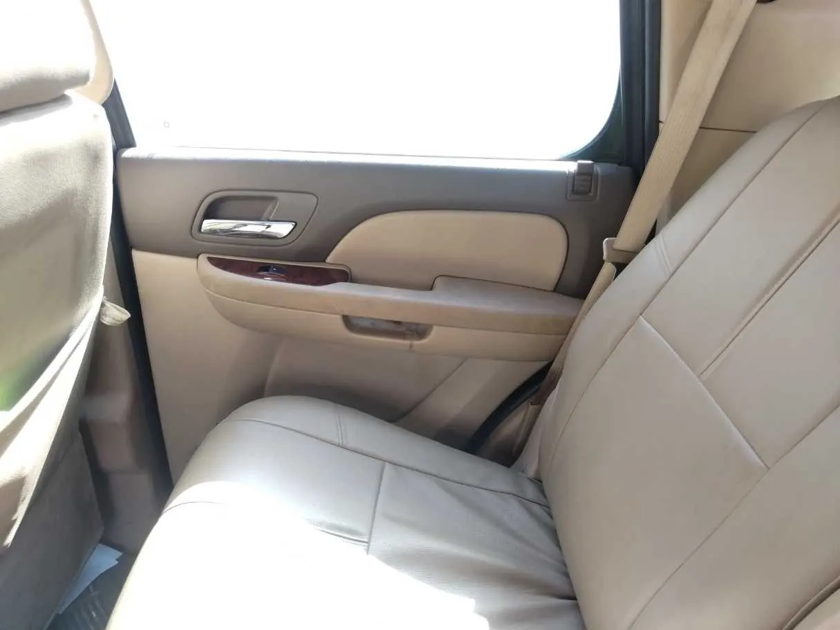 Car image 31