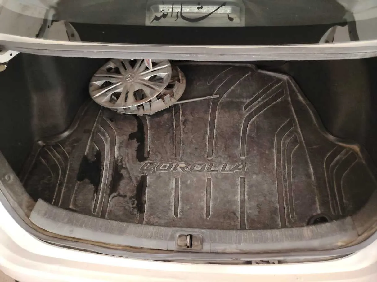 Car image 36