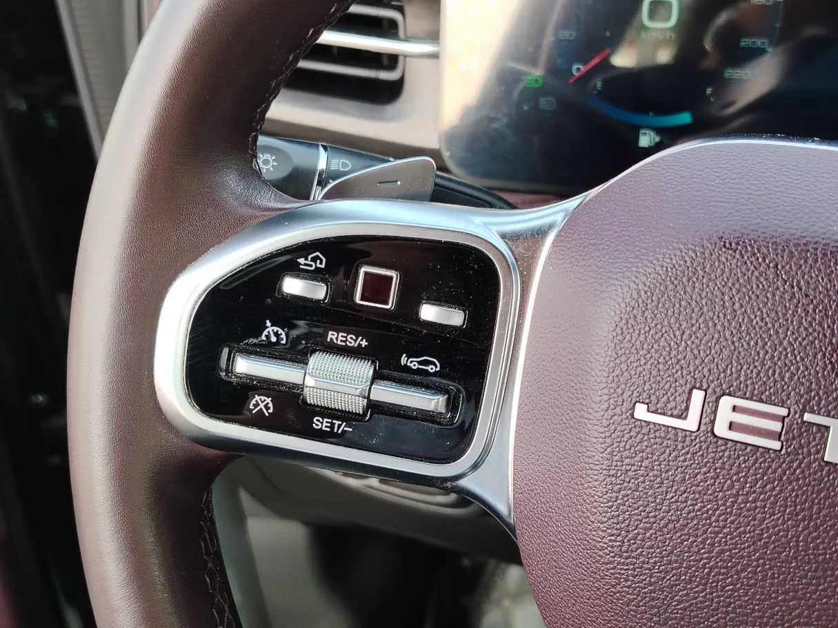 Car image 37