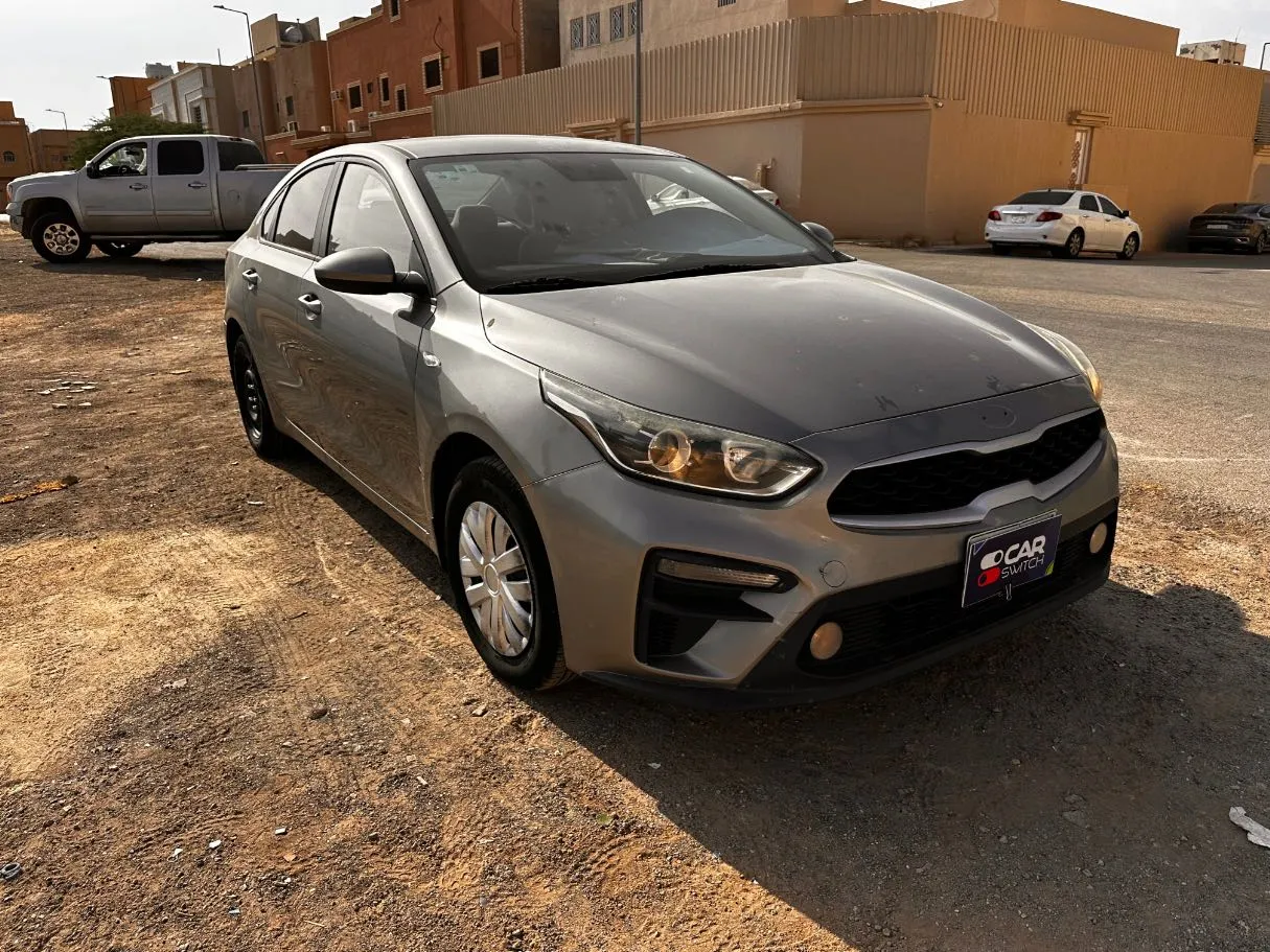 Car image 3
