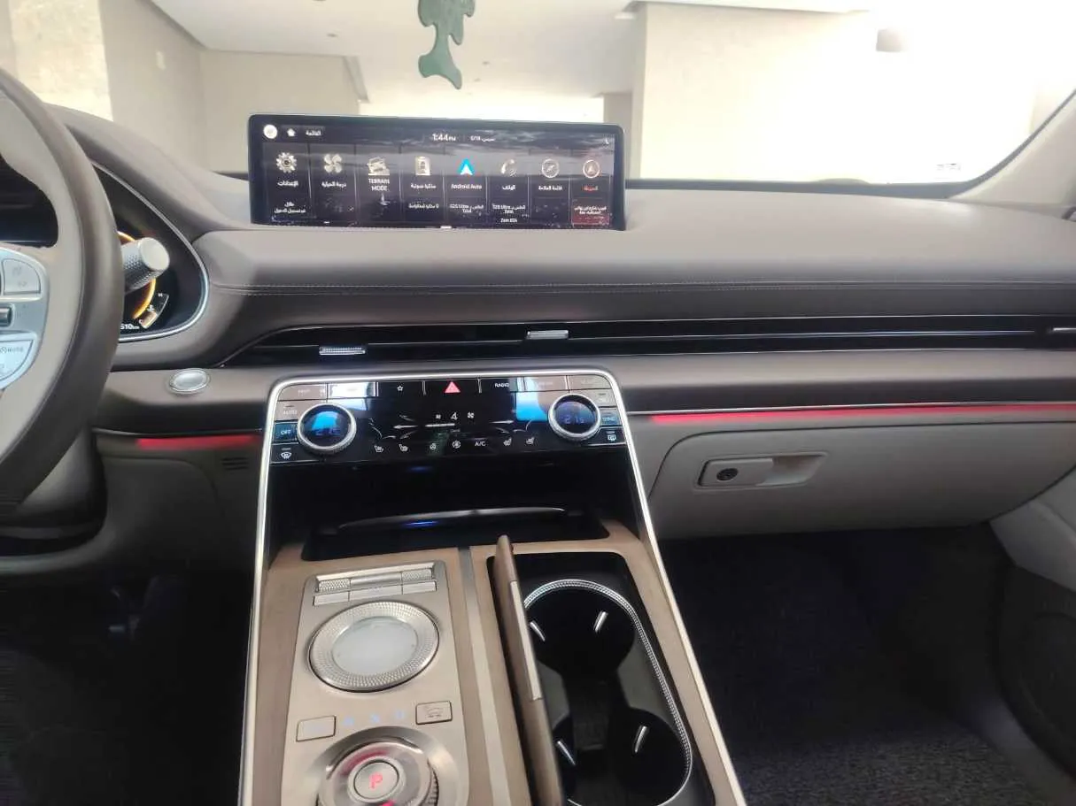 Car image 22