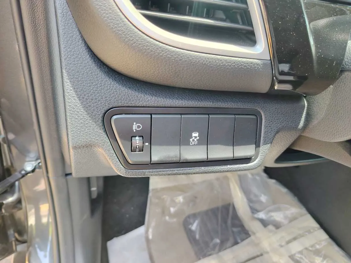 Car image 41
