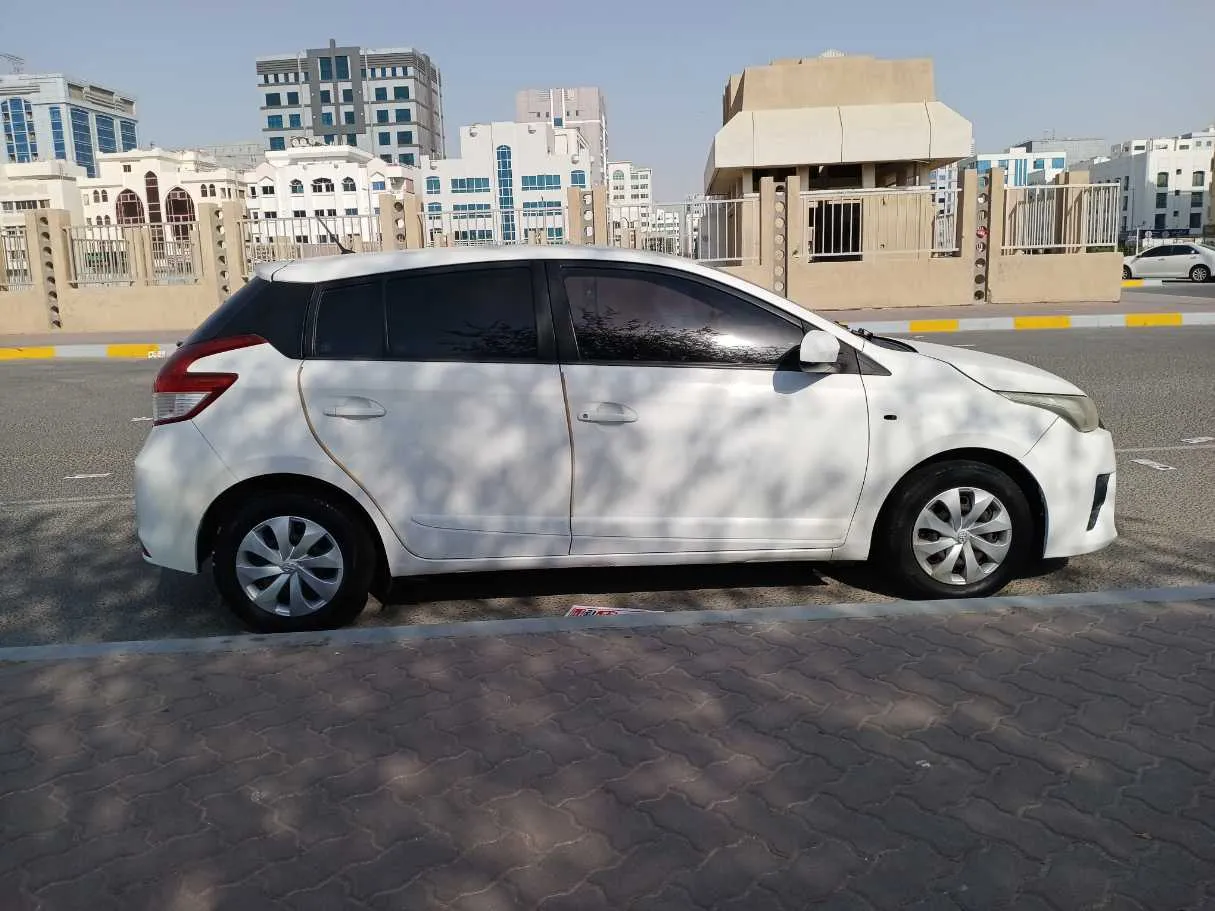 Car image 8