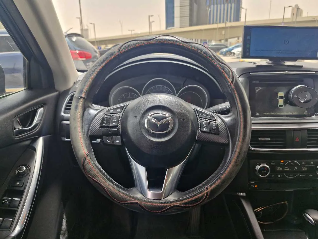 Car image 18