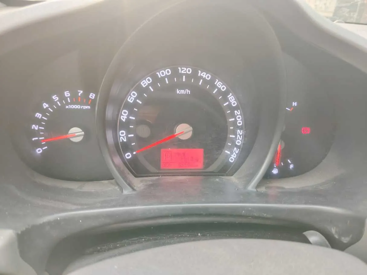 Car image 32