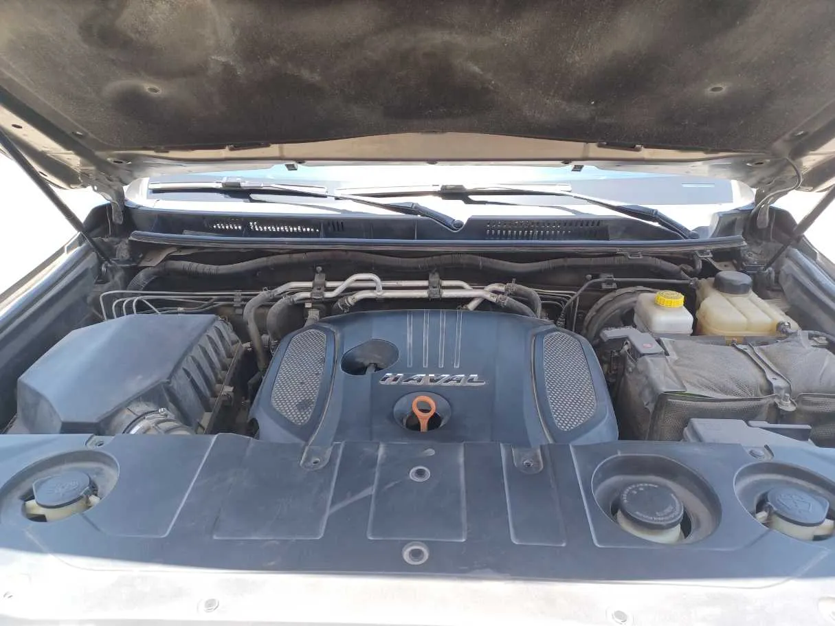 Car image 27