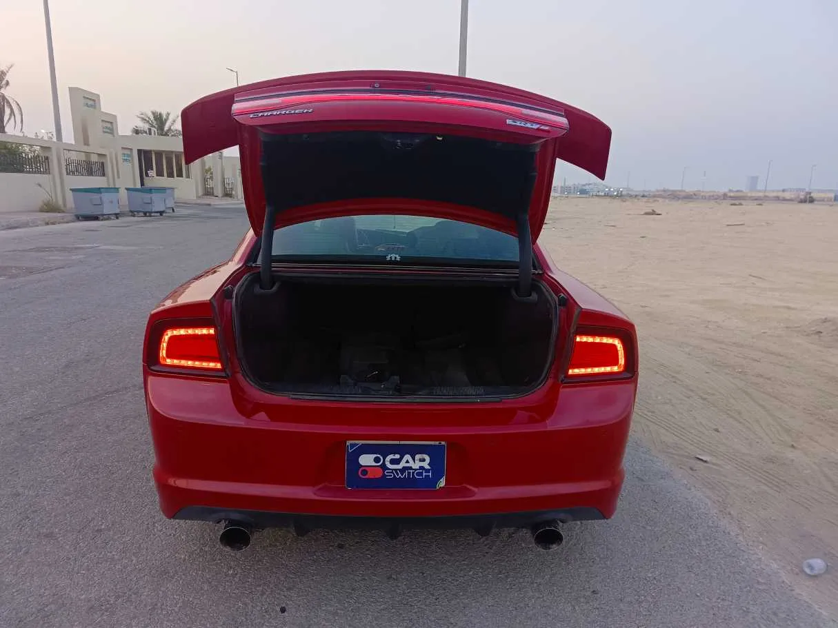Car image 32