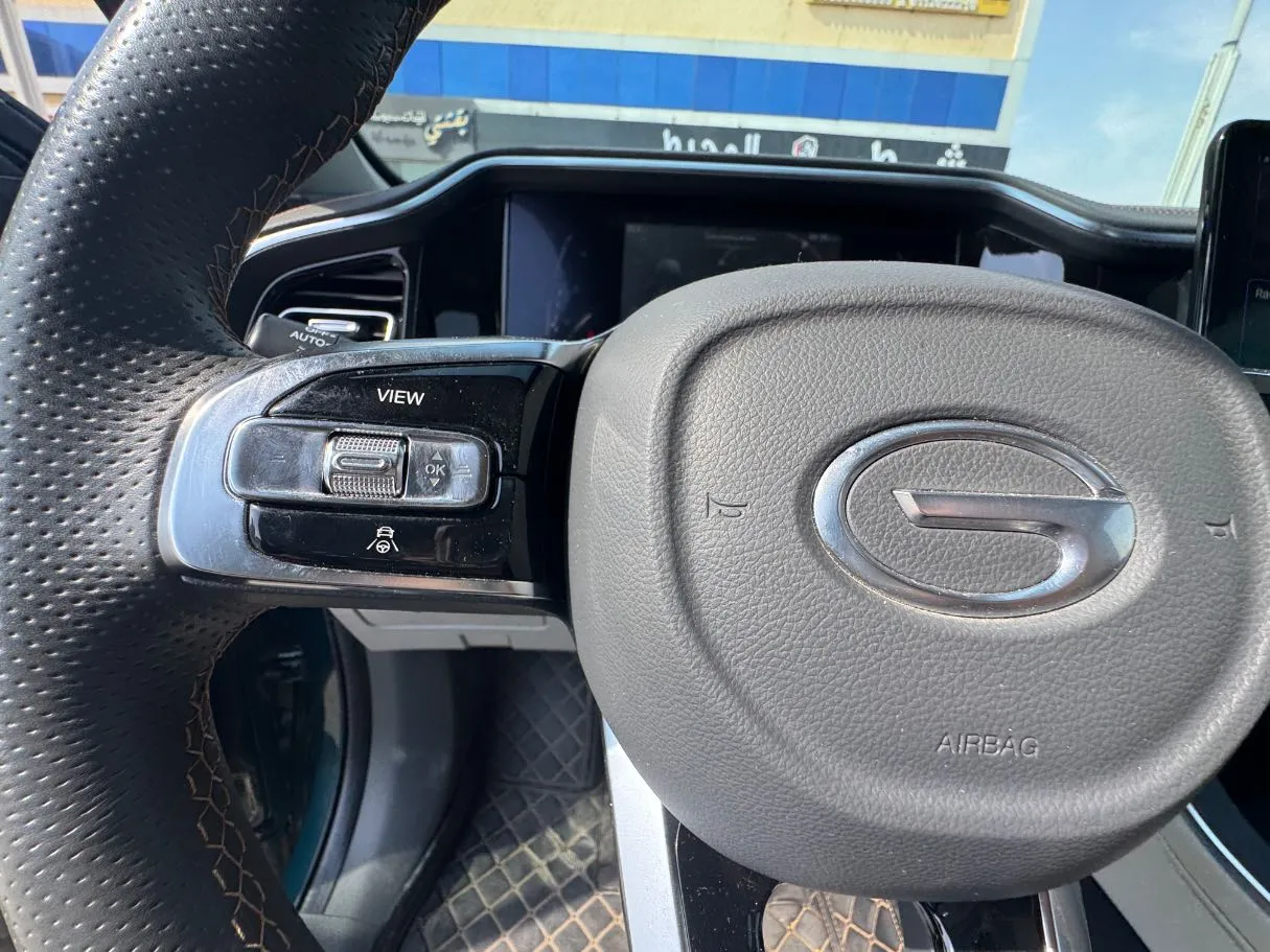 Car image 21