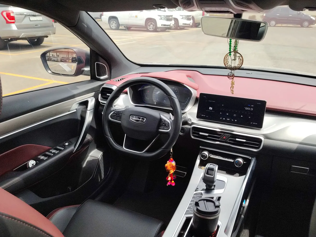 Car image 23