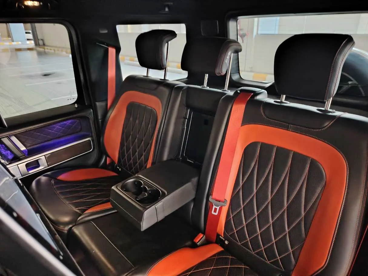 Car image 17