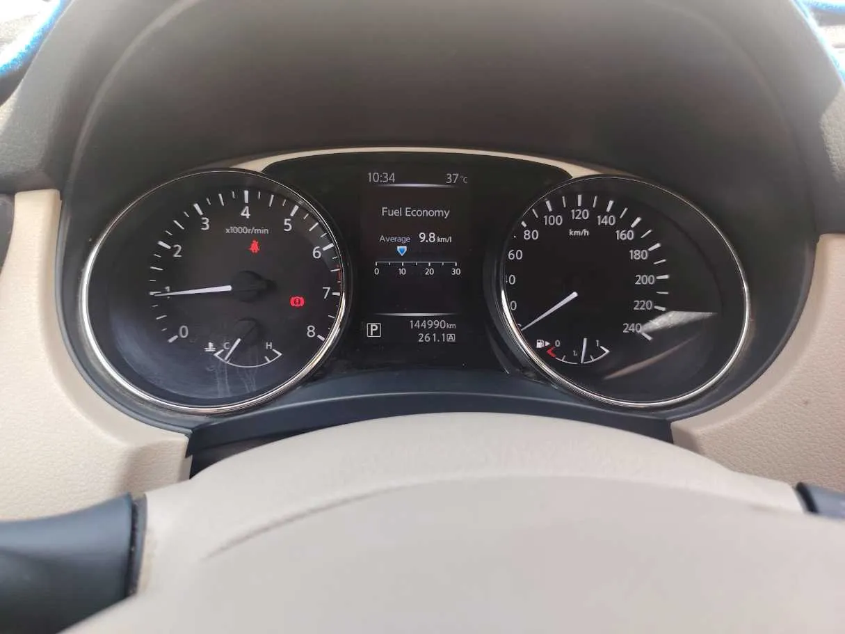 Car image 24