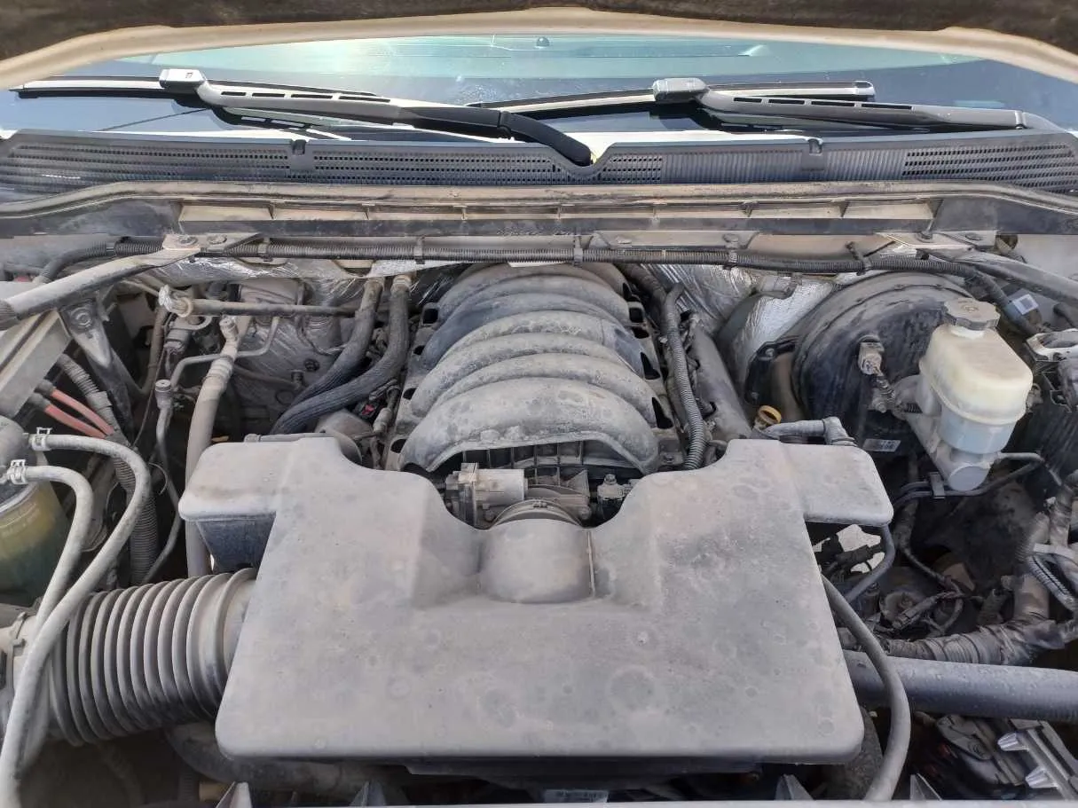 Car image 17