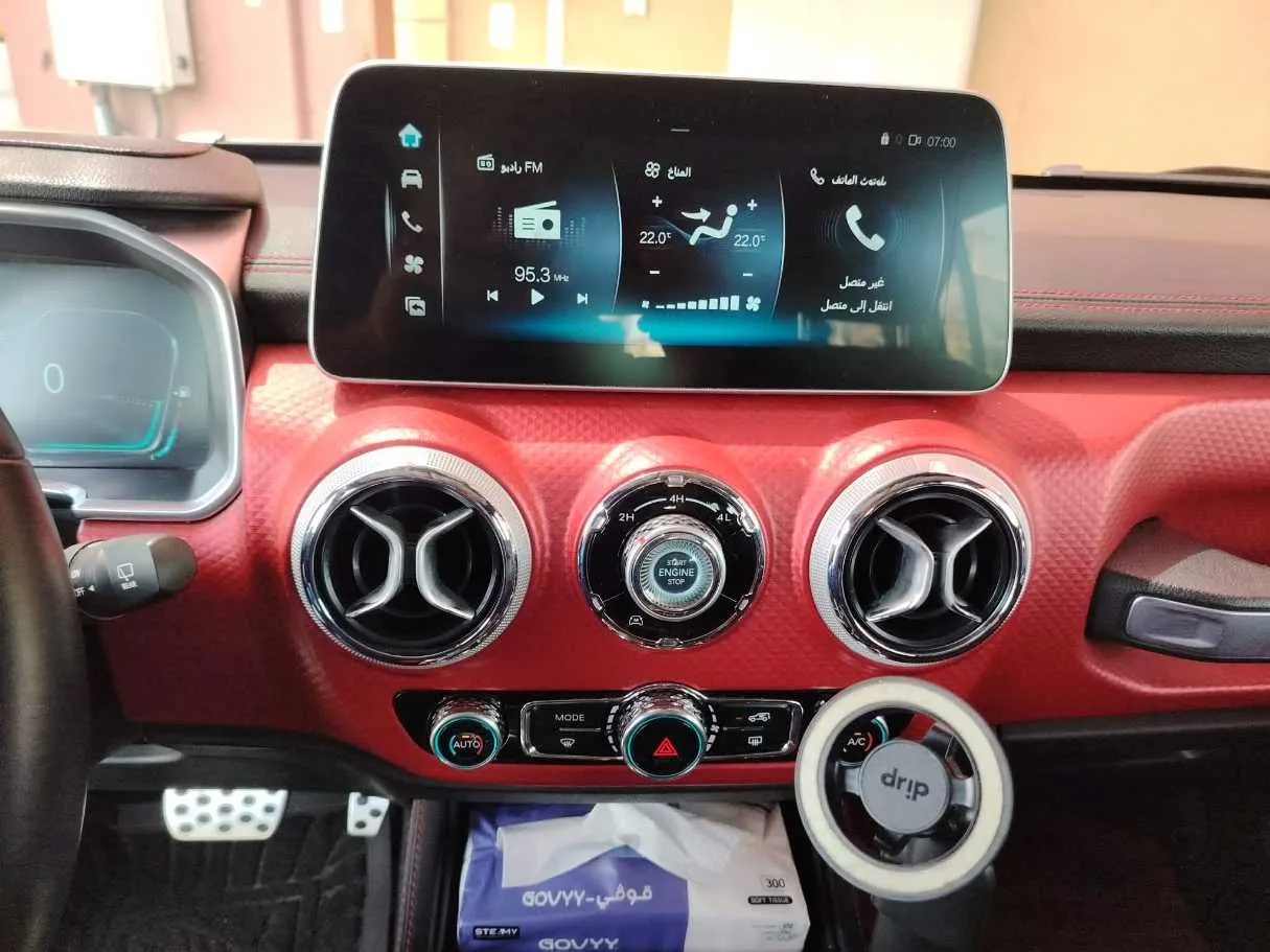 Car image 30