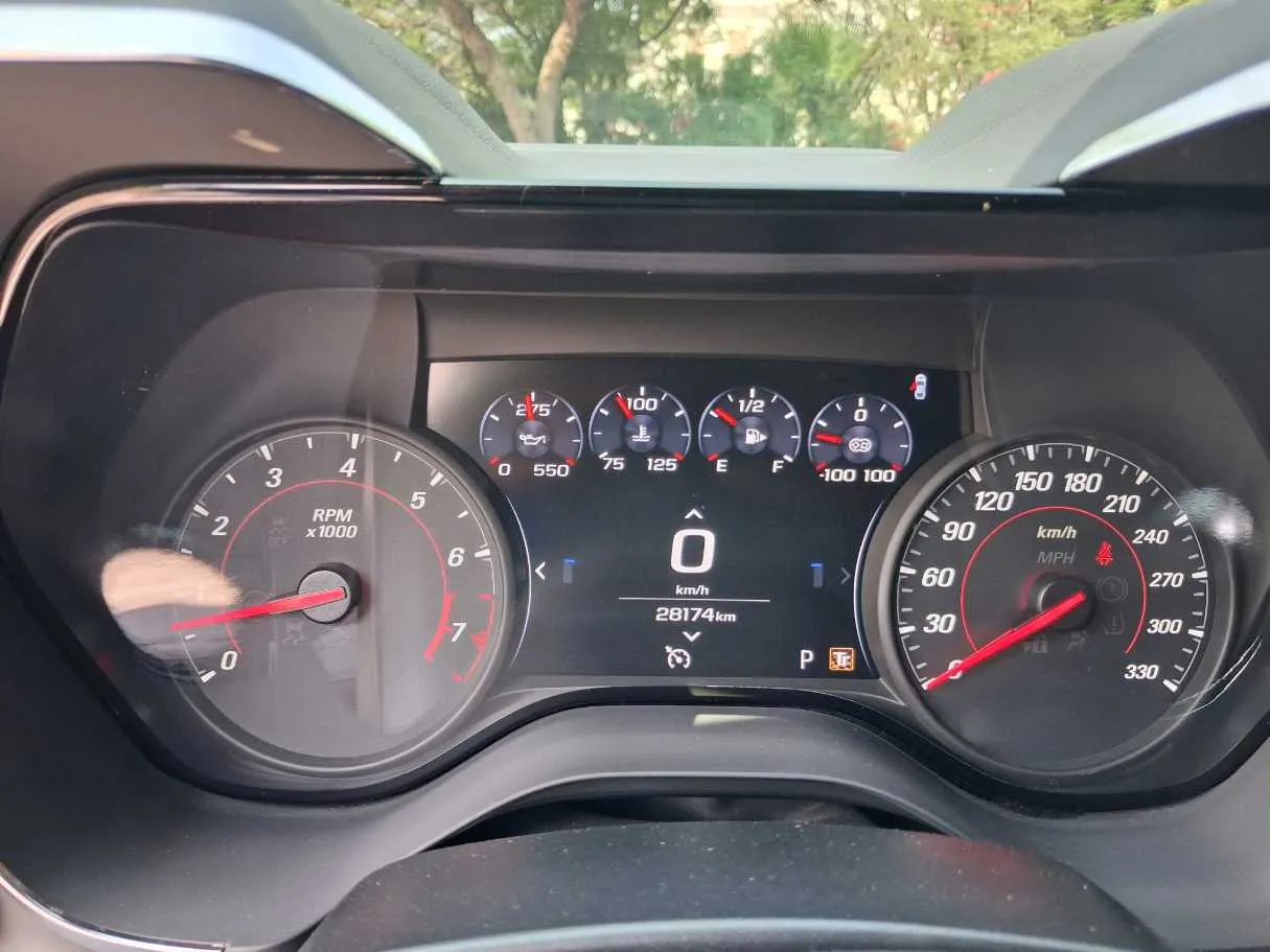 Car image 17