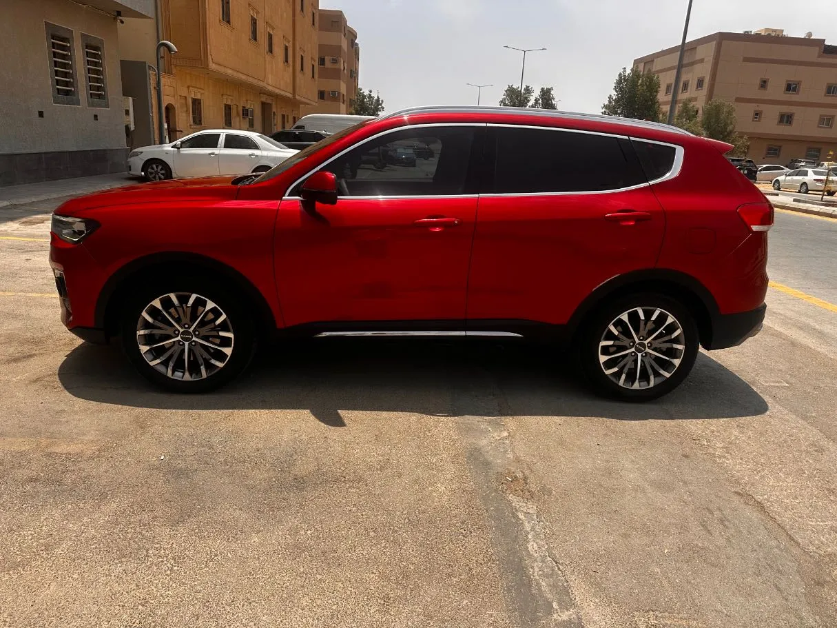 Car image 8