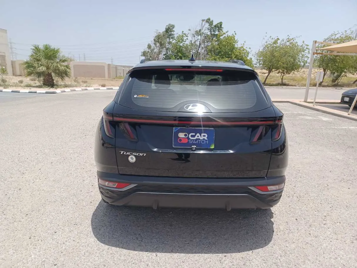 Car image 6
