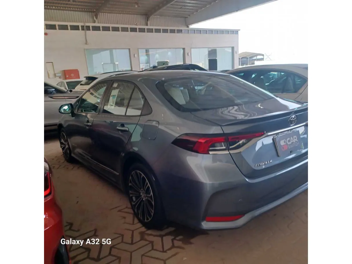 Car image 7
