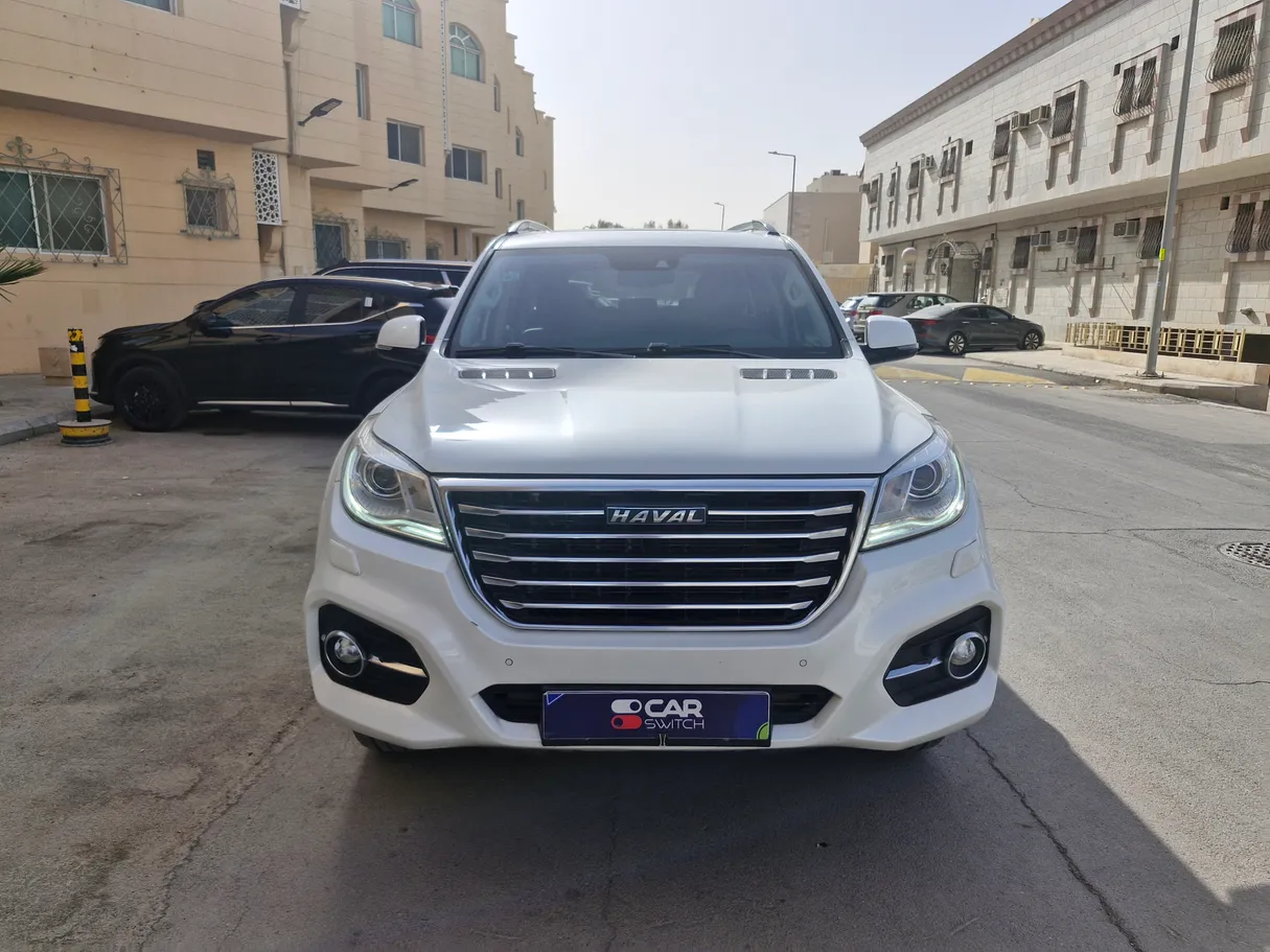 Car image 2