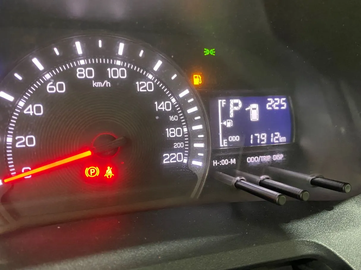 Car image 15