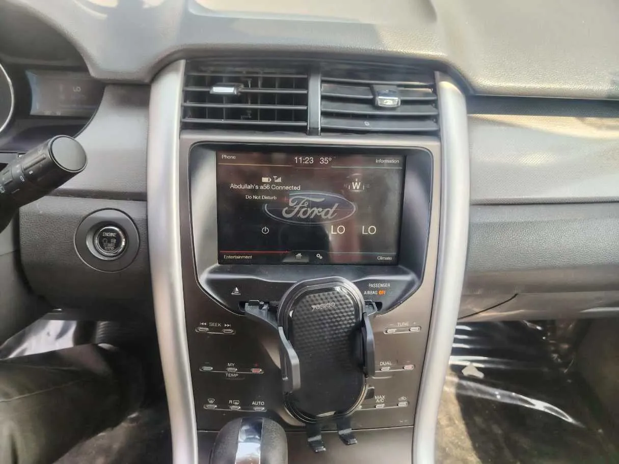 Car image 26