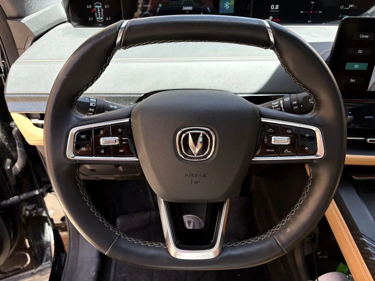 Car image 23